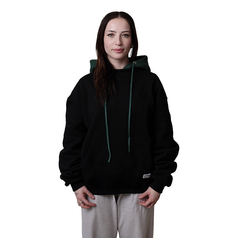 Base - Classic Black V-neck